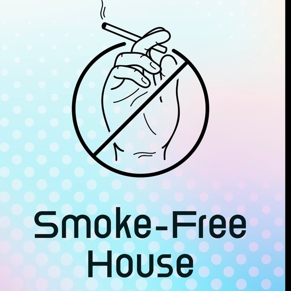 Smoke Free House - Picture 1 of 1
